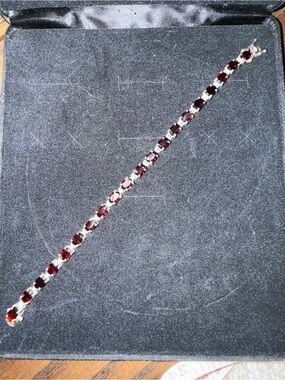 Vintage 925 Sterling Silver Red Garnet Tennis Bracelet 7.5” Thailand